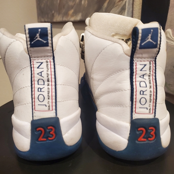 GUC Air Jordan retro 12 youth 4.5 women 6 - Picture 9 of 9